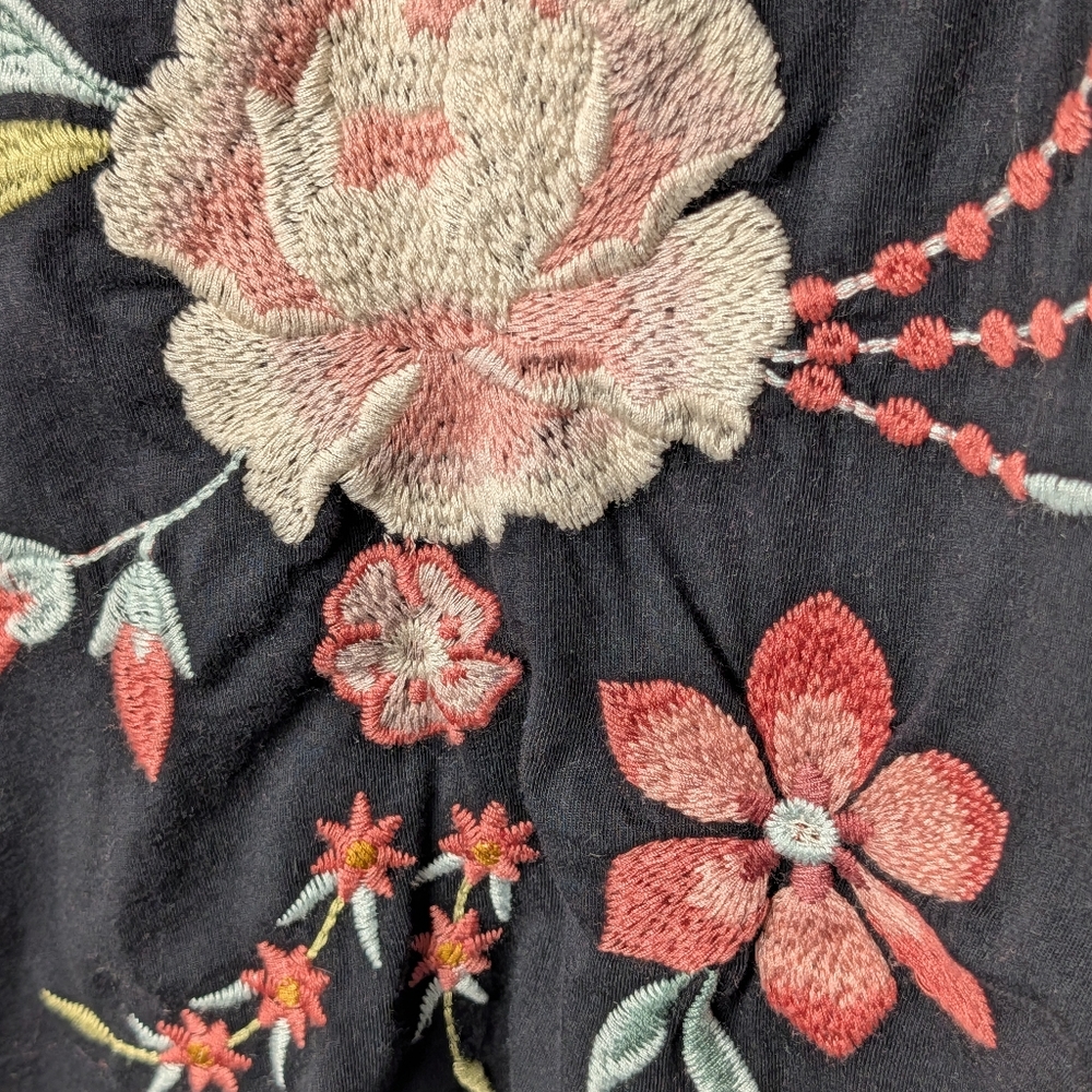 Johnny Was Joya Relaxed Drape Tee, Embroidered Floral Short Sleeve- Size XS - Picture 5 of 13